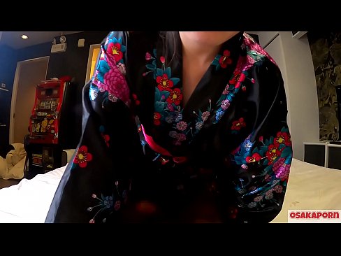 ❤️ Nuori cosplay-tyttö rakastaa seksiä orgasmeihin asti ruiskuttamalla hevostyttöä ja ottamalla suihin. Aasialaistyttö karvainen pillu ja kauniit tissit perinteisessä japanilaisessa puvussa amatöörivideossa, jossa näytetään masturbointia panoleluilla. Sakura 3 OSAKAPORN. ️❌ Pornovideo at us ﹏